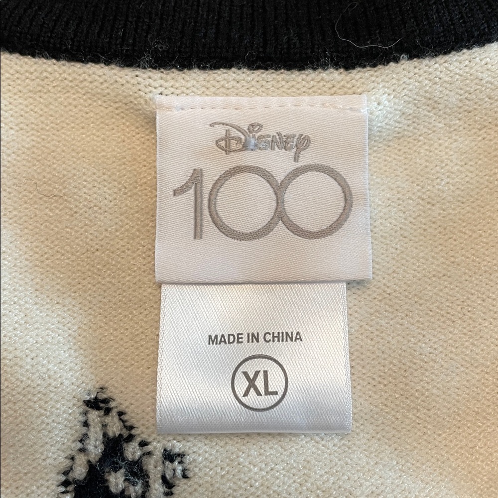 Disney 100 Musical Characters Cardigan Sx XL BoxLunch Exclusive V-neck Button Up - Picture 11 of 17